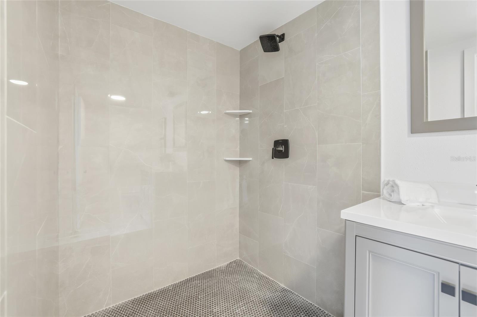 SNELL SHORES MANOR - Residential