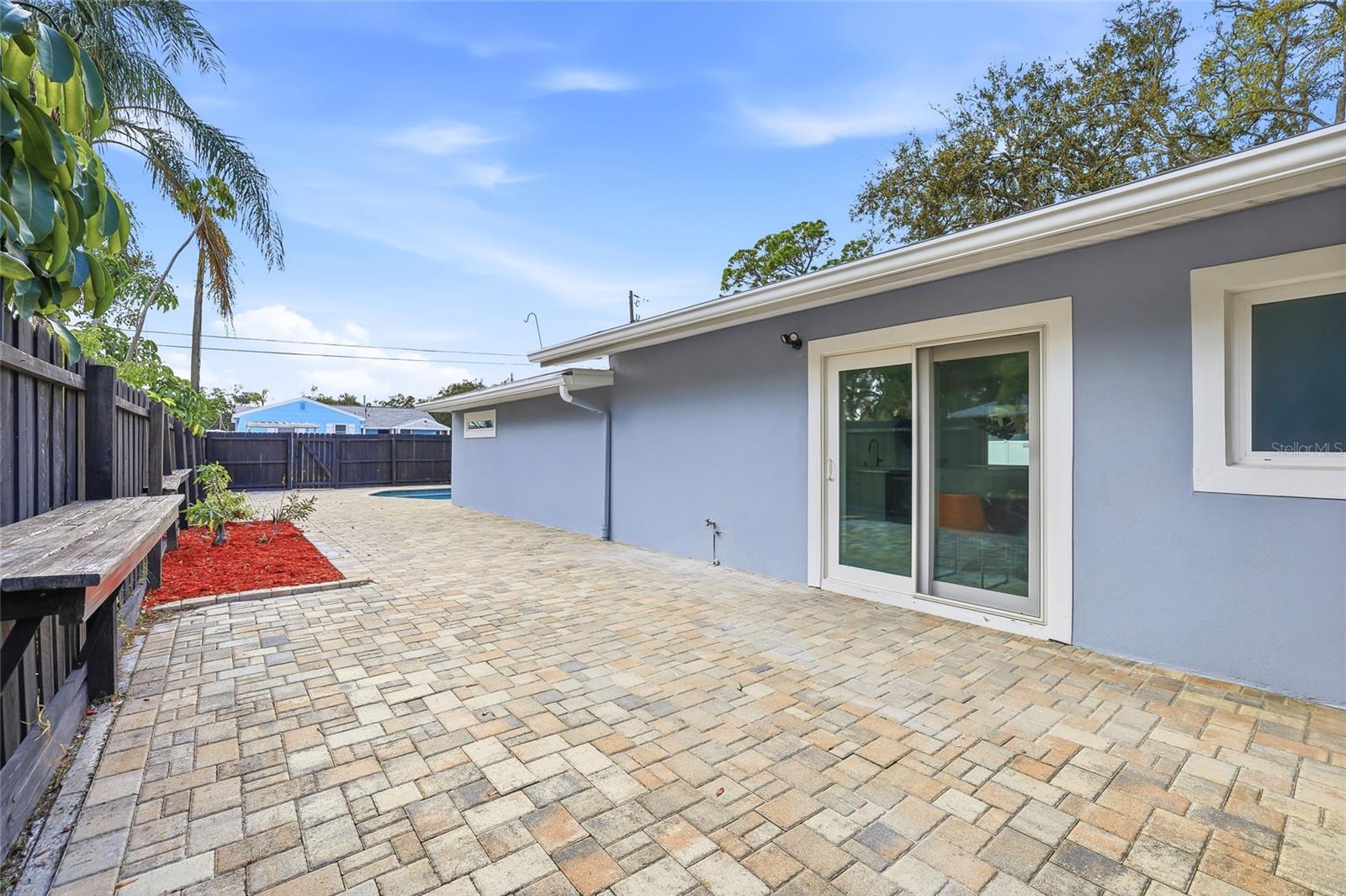 SNELL SHORES MANOR - Residential