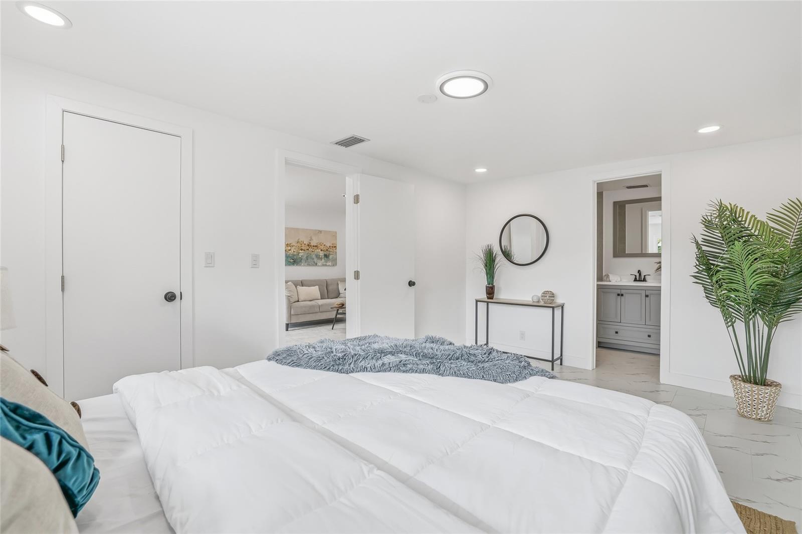 SNELL SHORES MANOR - Residential