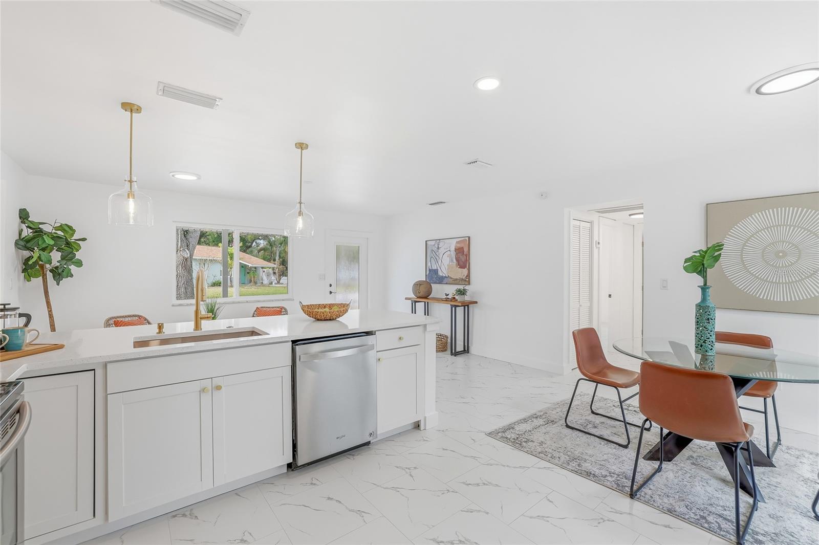 SNELL SHORES MANOR - Residential