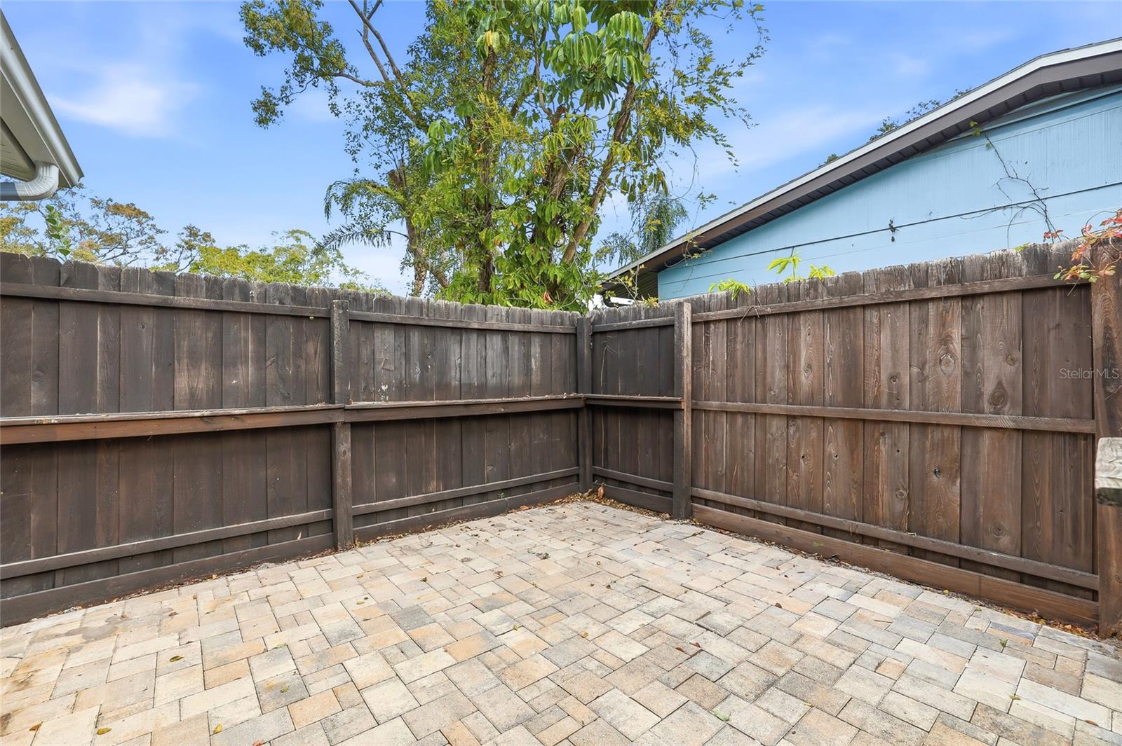 SNELL SHORES MANOR - Residential