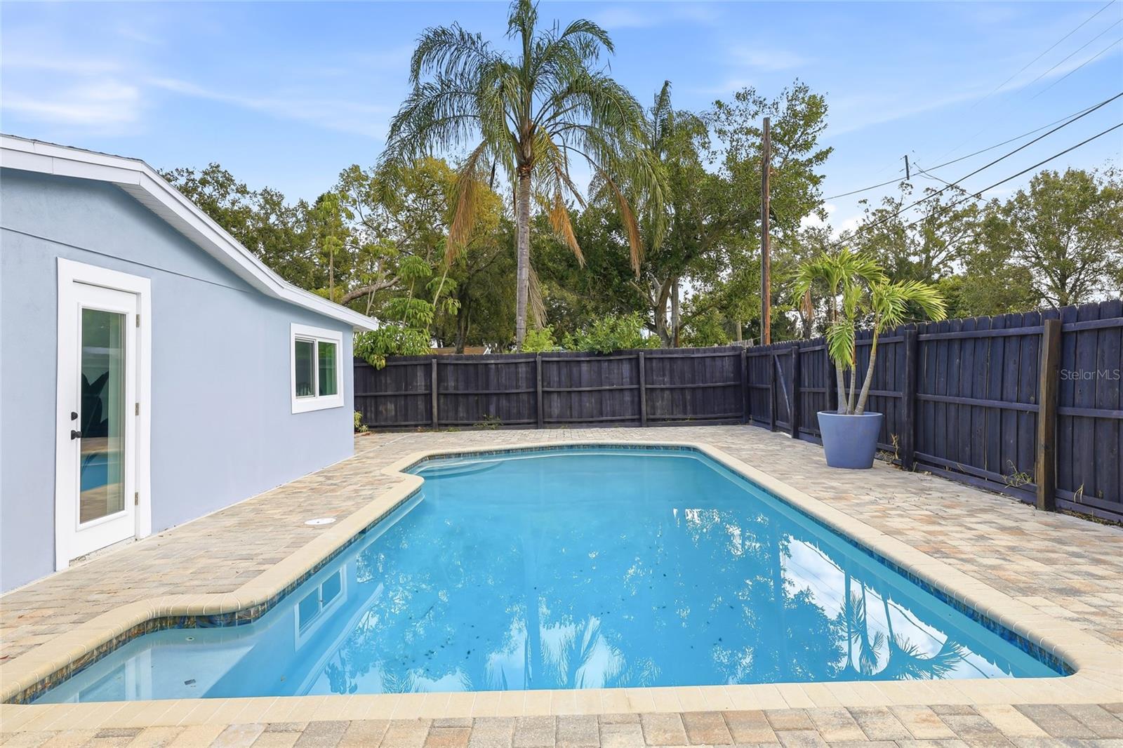 SNELL SHORES MANOR - Residential