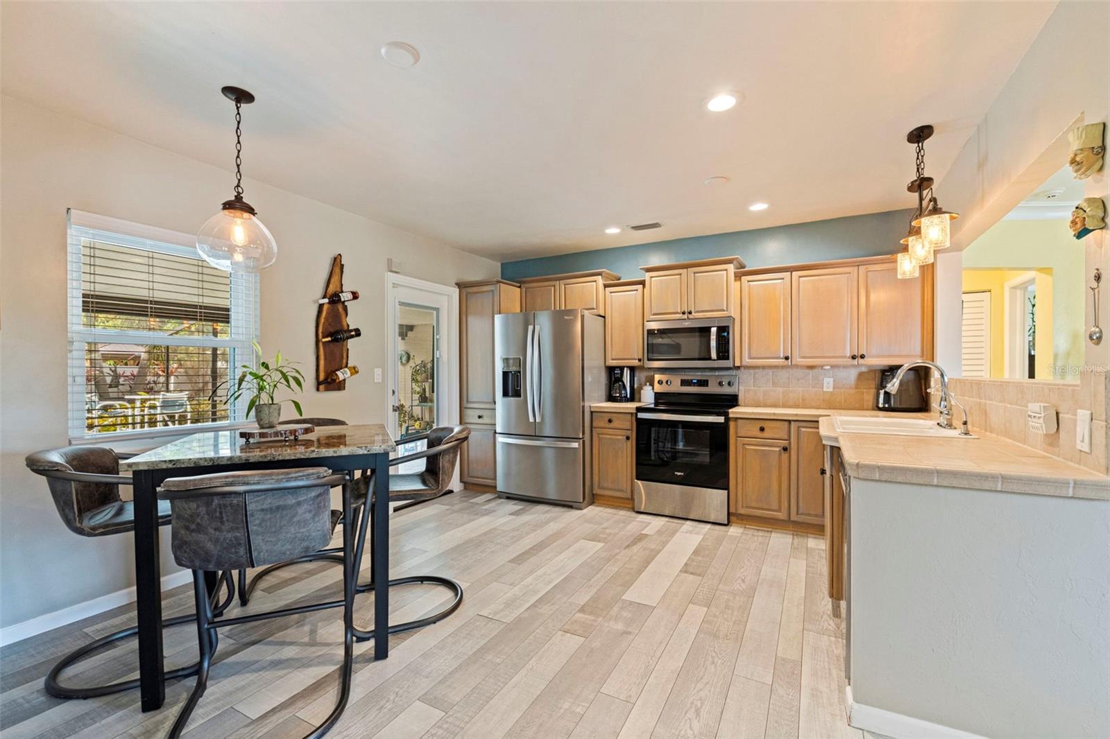 SIRMONS ESTATES - Residential