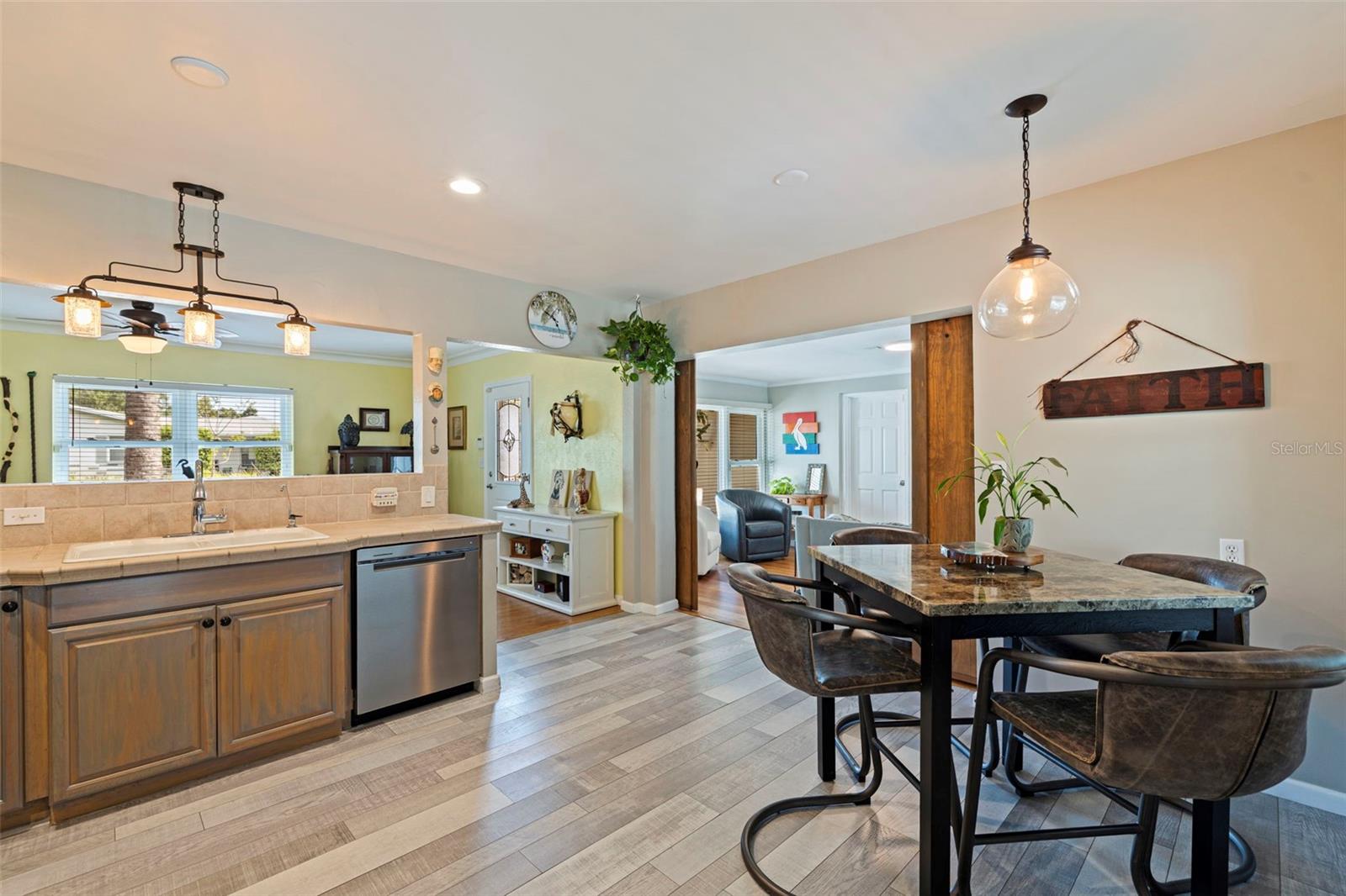 SIRMONS ESTATES - Residential