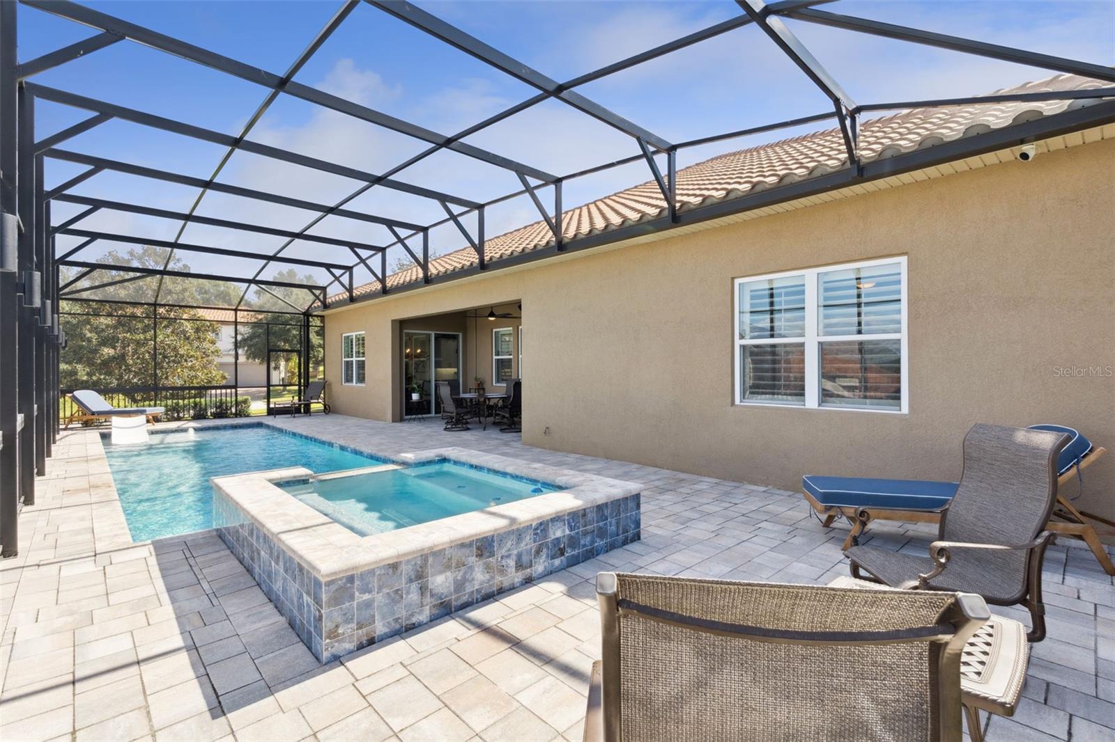 BELLA LAGO - Residential