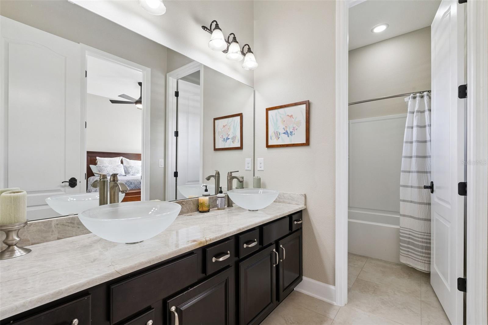 BELLA LAGO - Residential