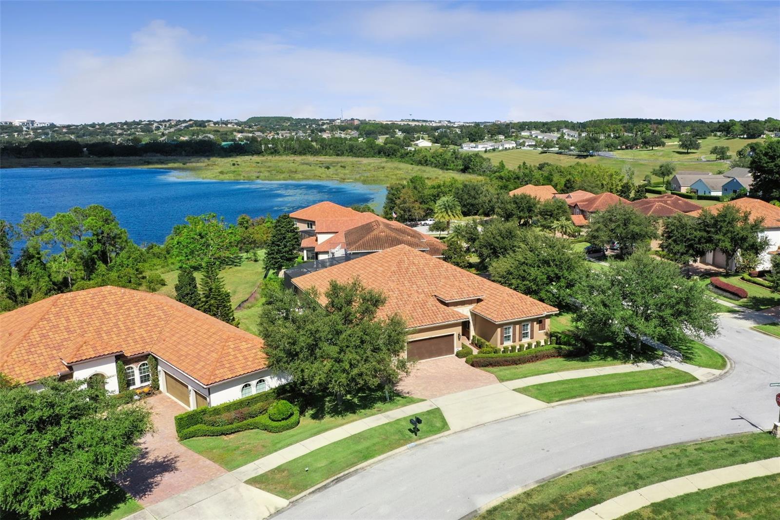 BELLA LAGO - Residential