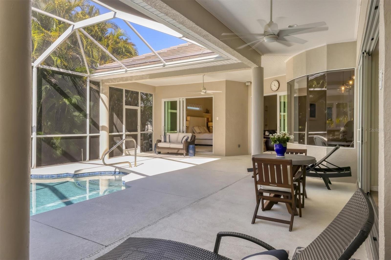 SHORE OAKS - Residential