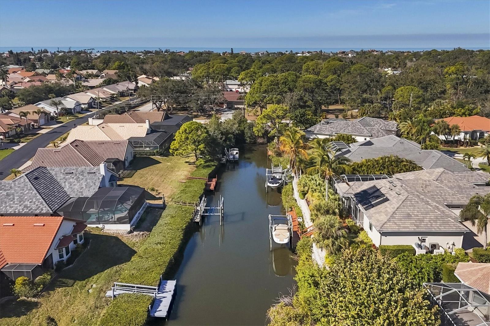 SHORE OAKS - Residential