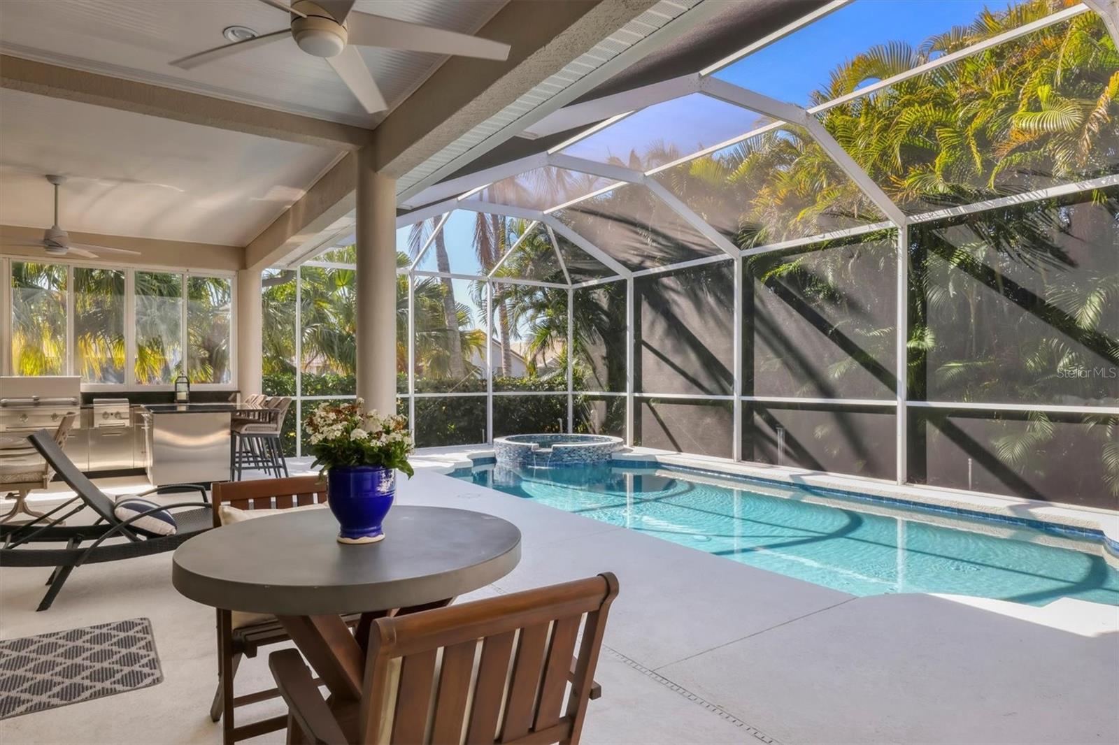 SHORE OAKS - Residential