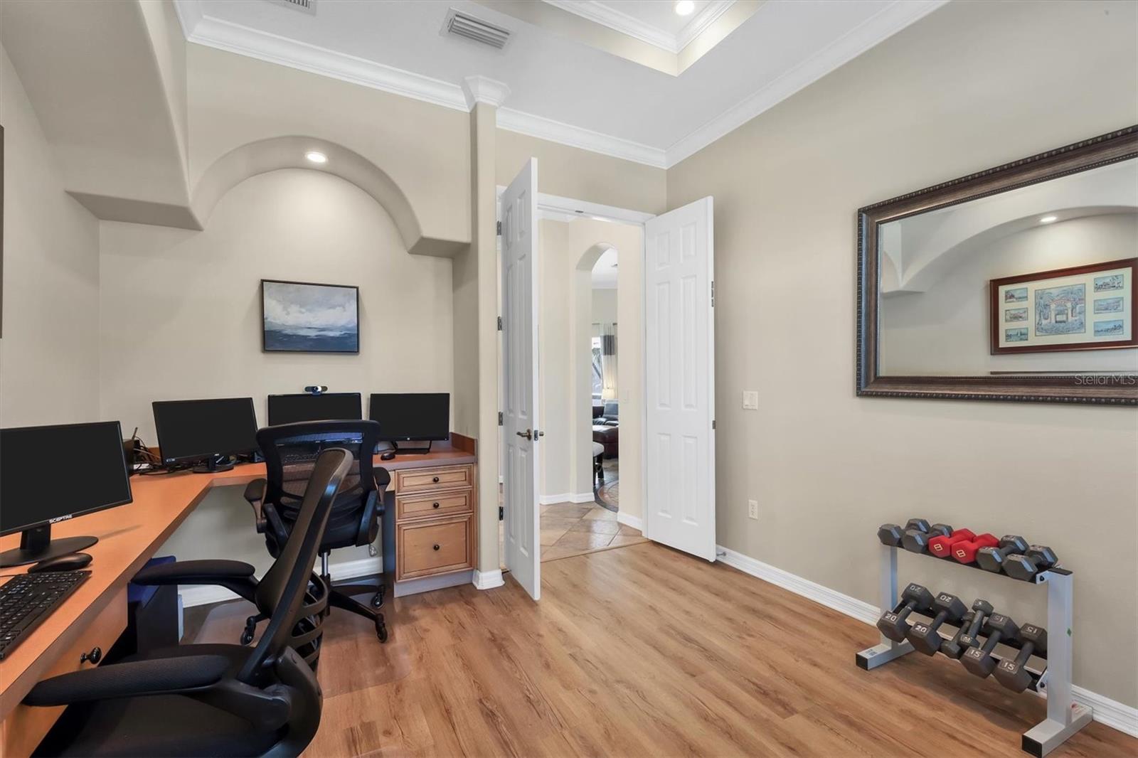 SHORE OAKS - Residential