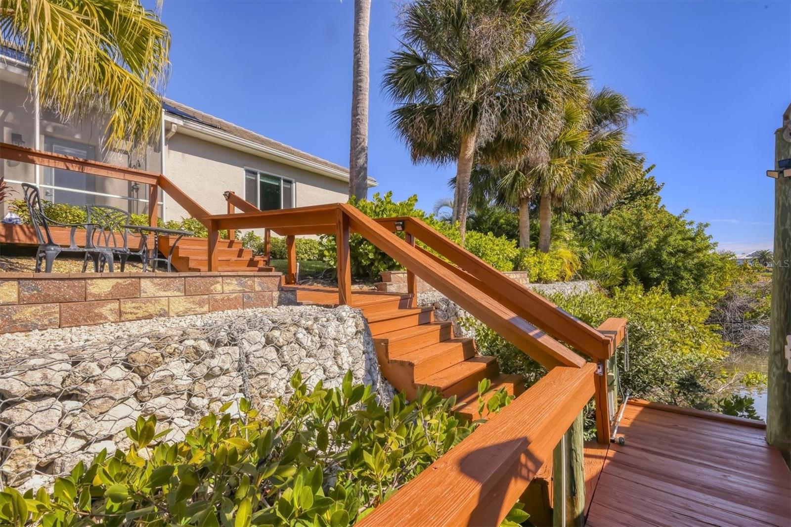 SHORE OAKS - Residential