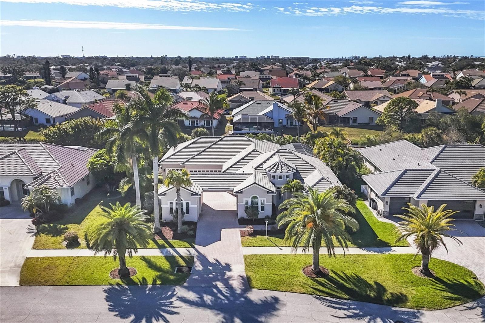 SHORE OAKS - Residential