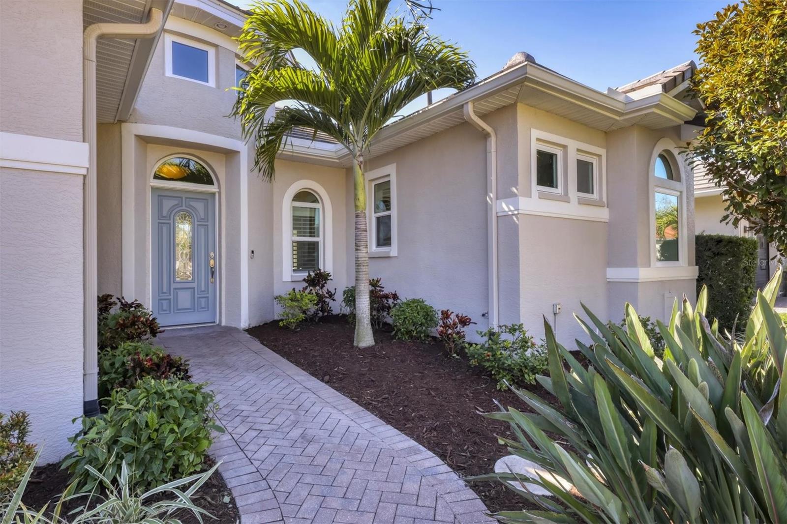 SHORE OAKS - Residential