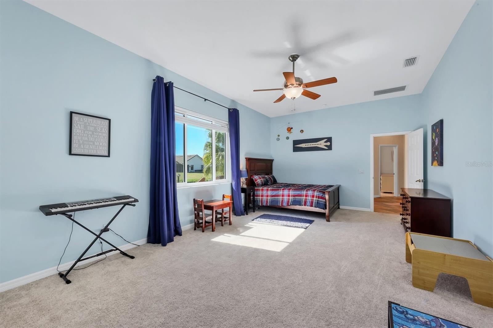 SHORE OAKS - Residential