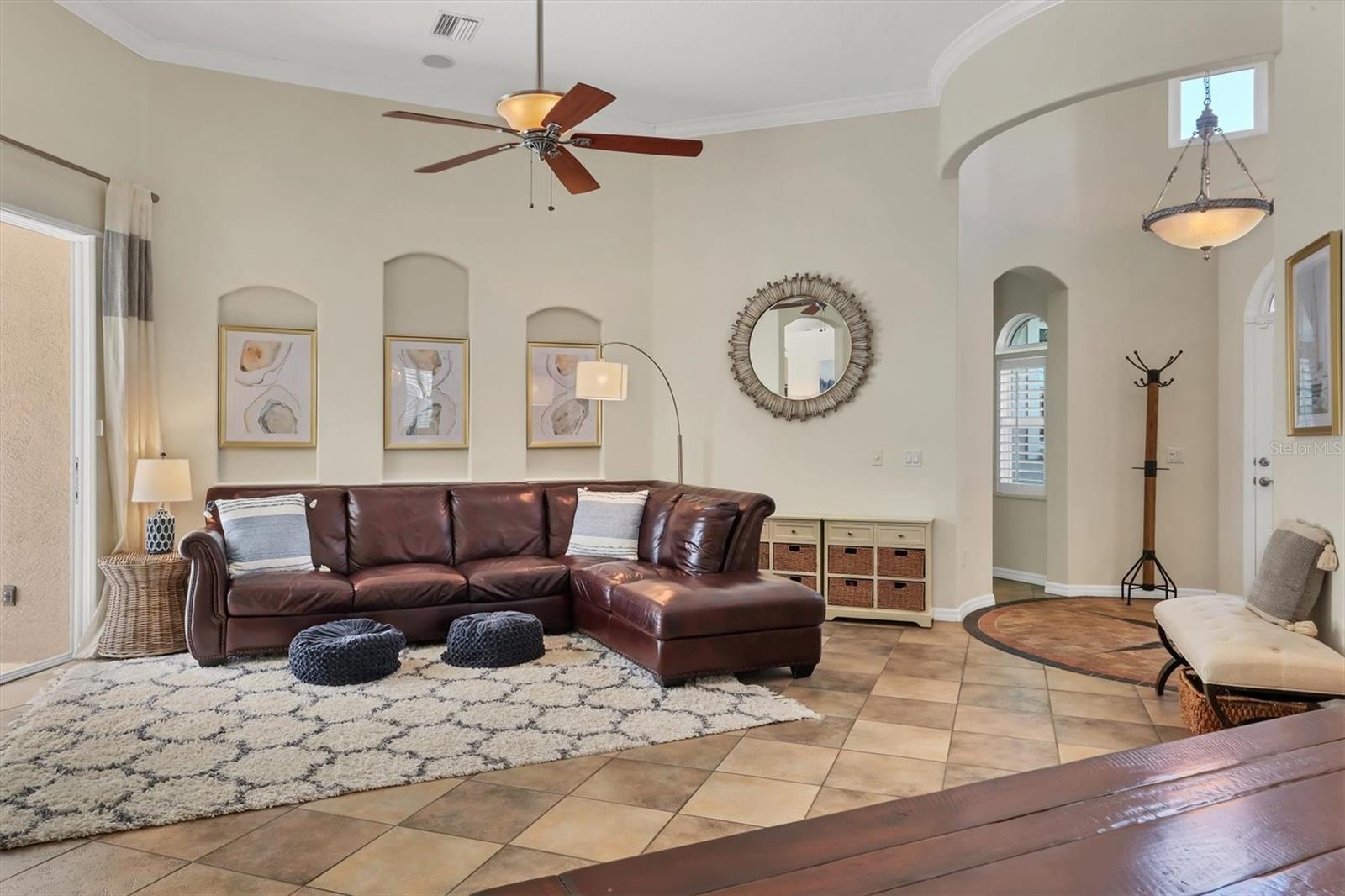 SHORE OAKS - Residential