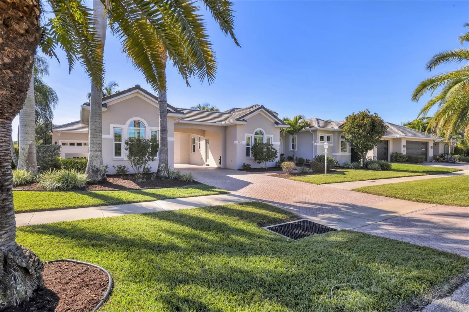 SHORE OAKS - Residential