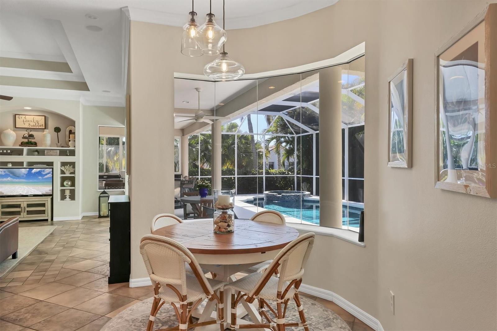 SHORE OAKS - Residential