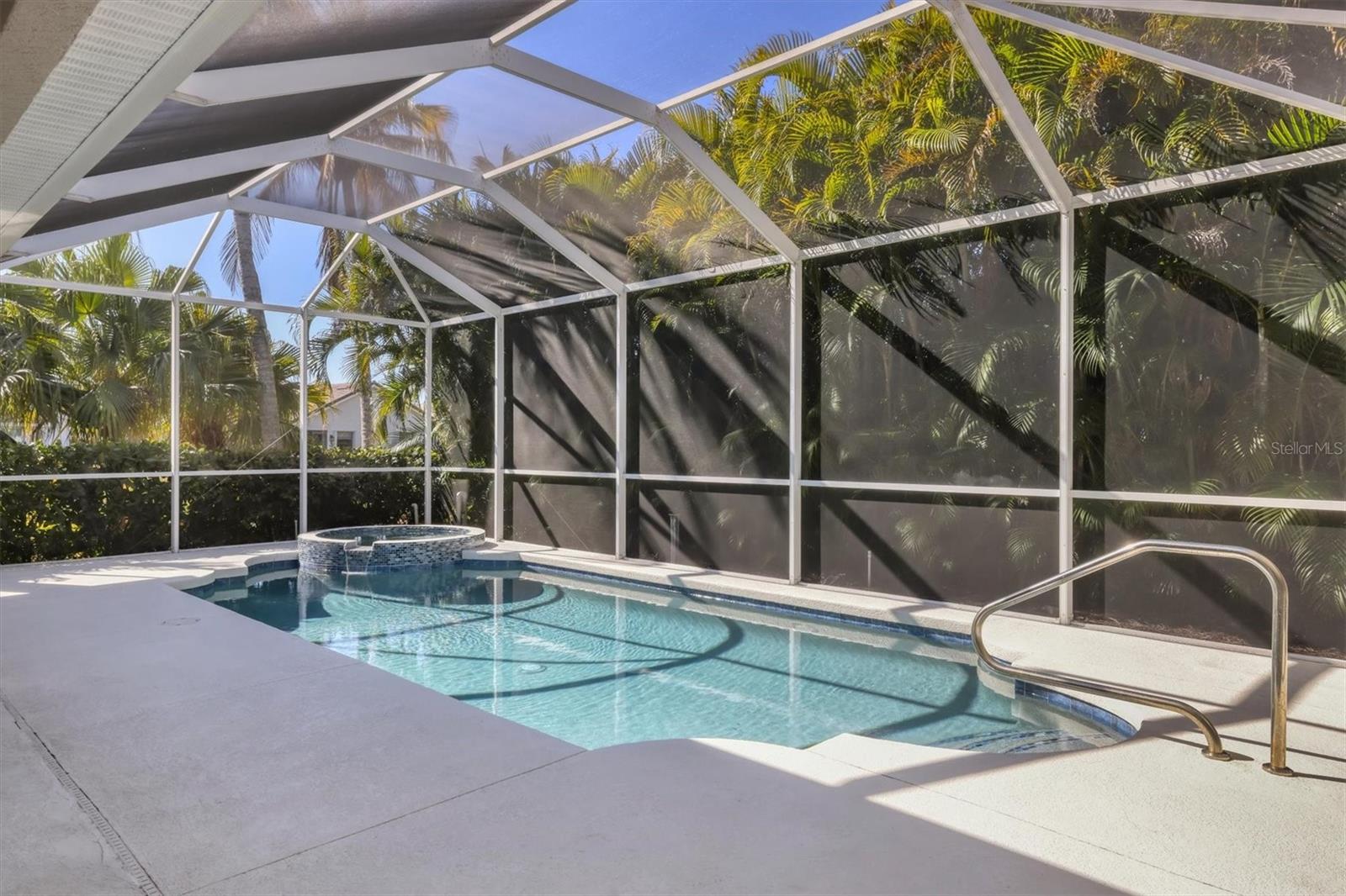 SHORE OAKS - Residential