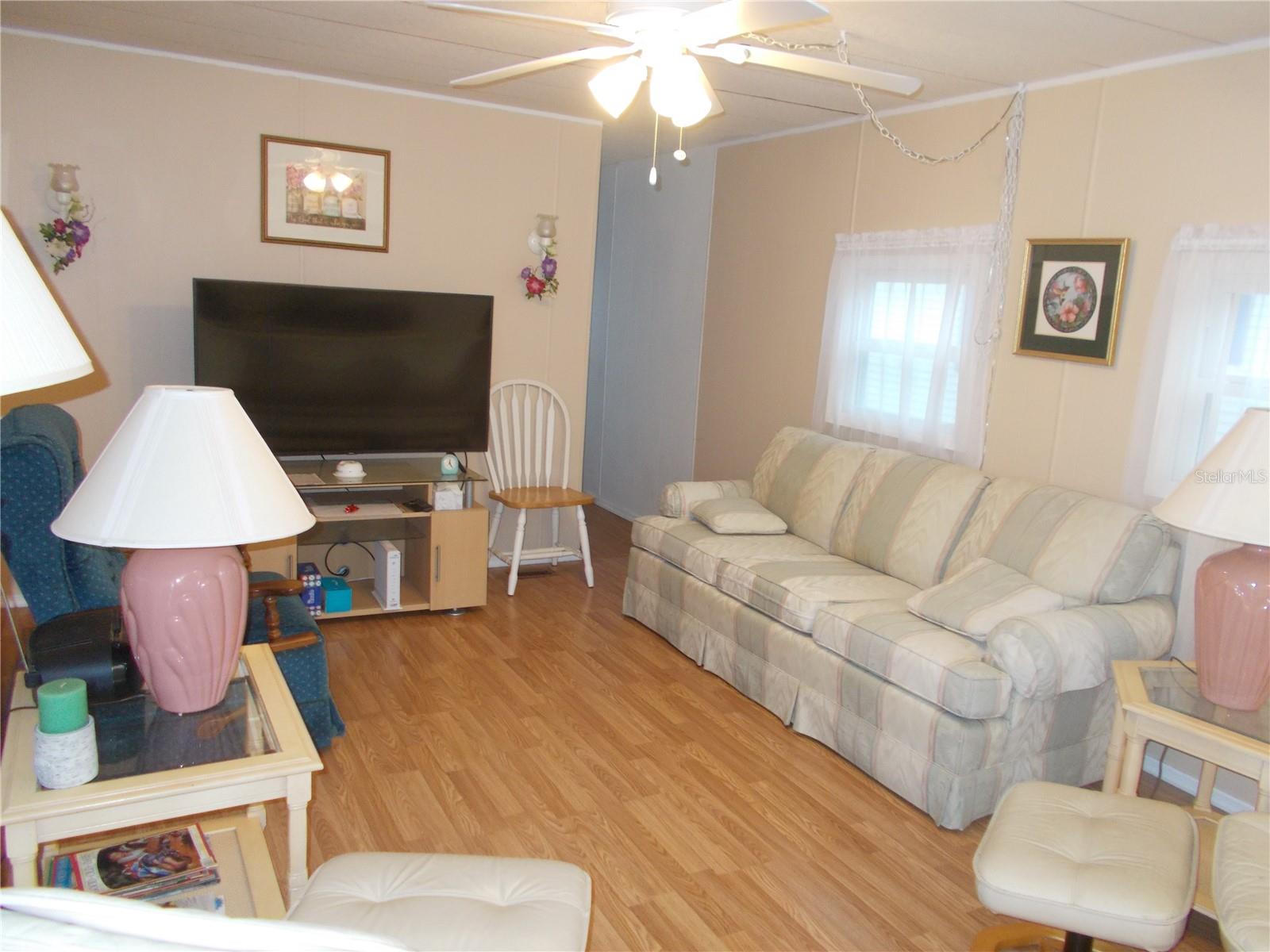 HOLIDAY PARK - Residential