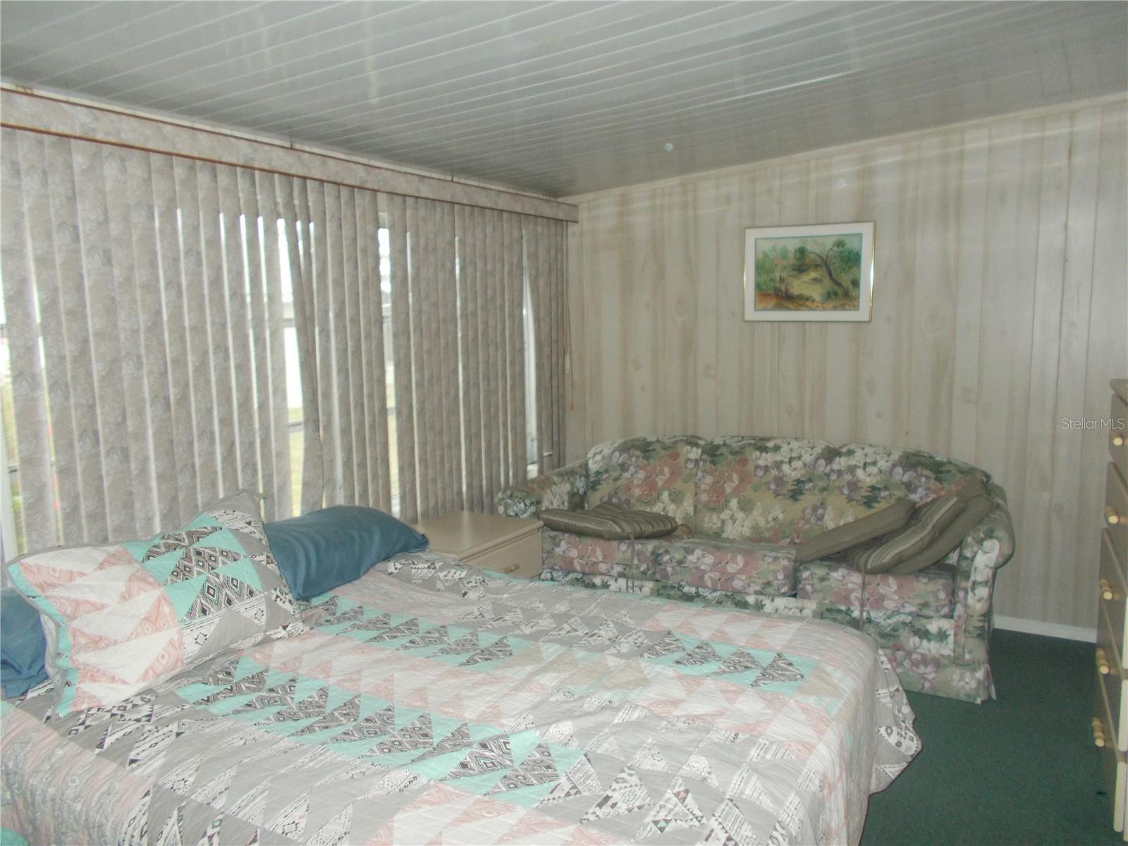 HOLIDAY PARK - Residential