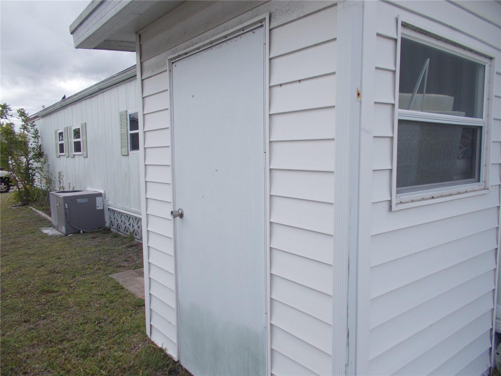 HOLIDAY PARK - Residential