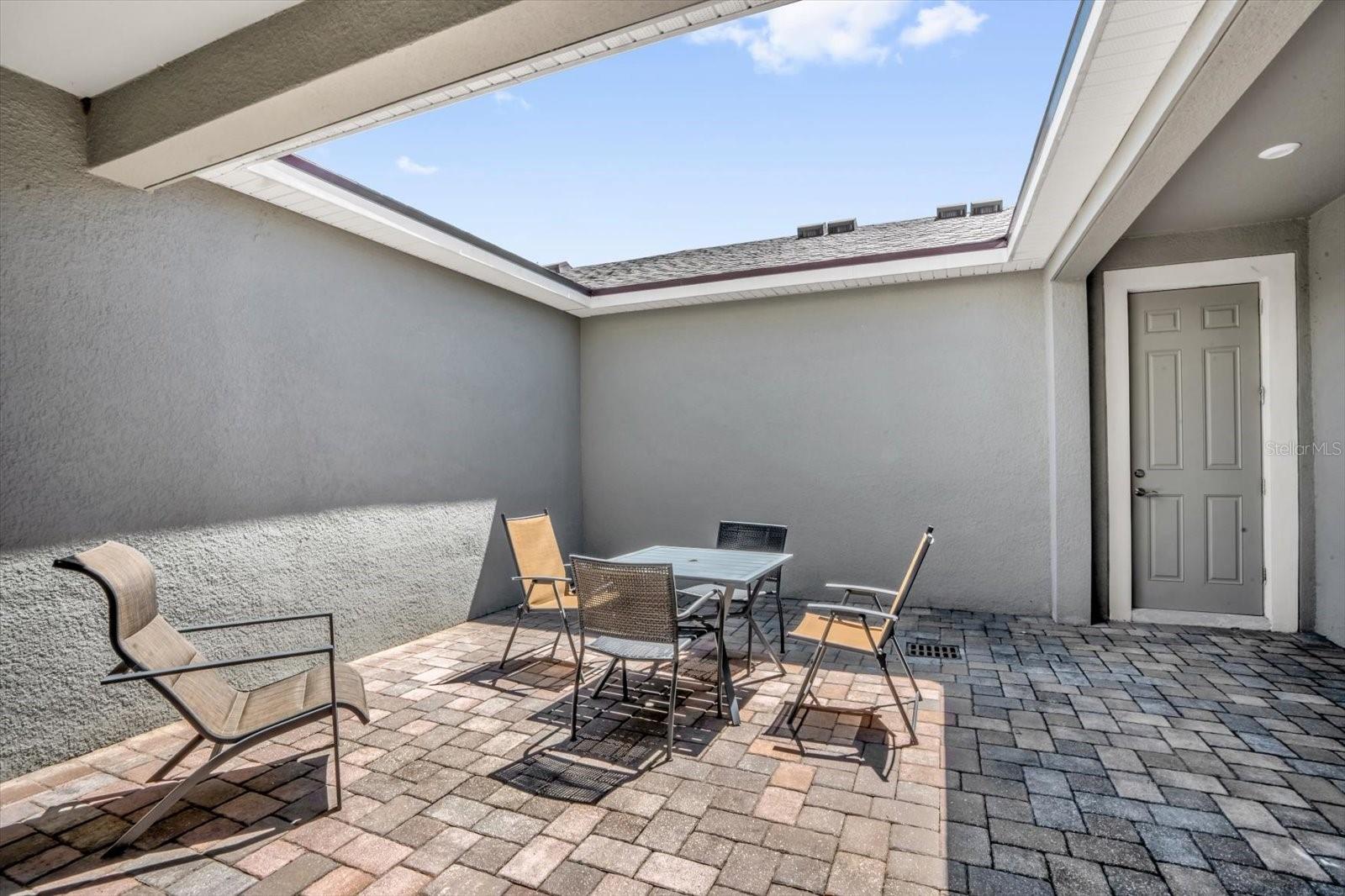 HAWKSMOOR-PH 3 - Residential