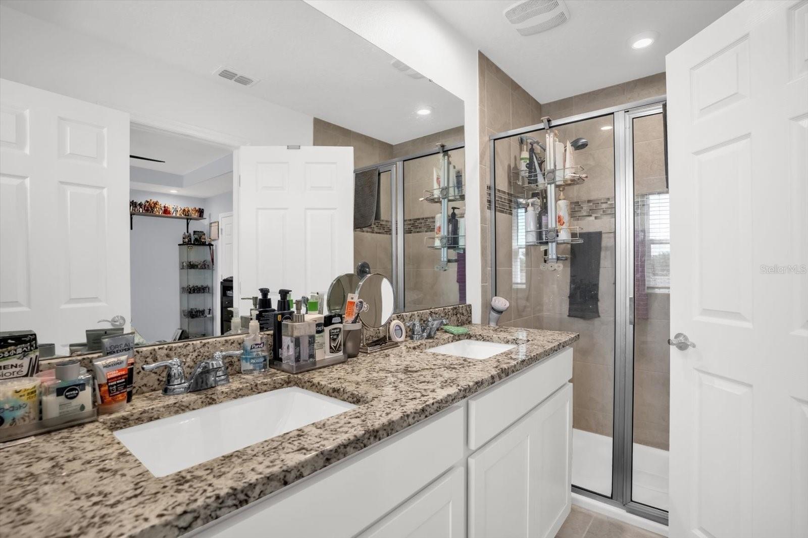 HAWKSMOOR-PH 3 - Residential