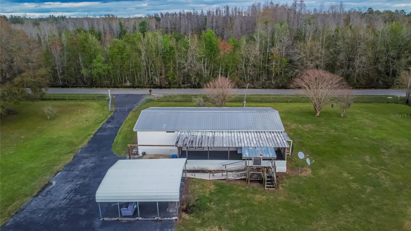 6963 DORMANY LOOP