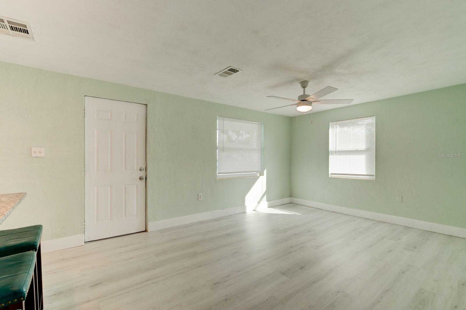 EDGEWATER ACRES UNIT 04 RESUB - Residential