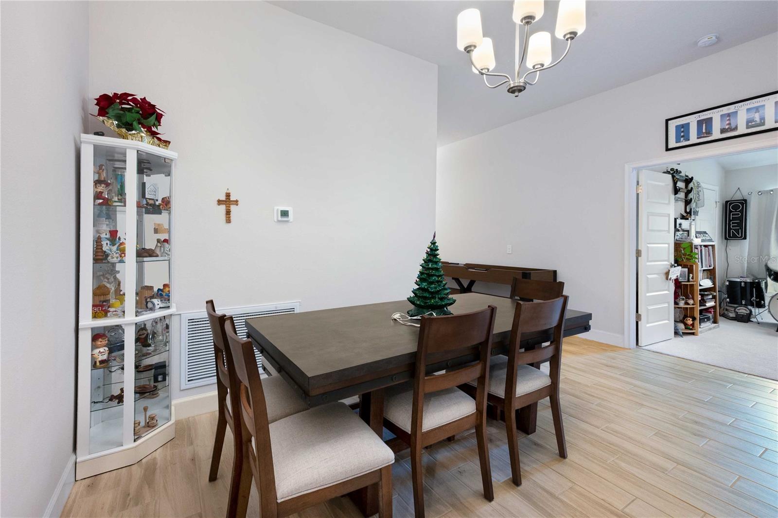 ABBEY GLEN - Residential