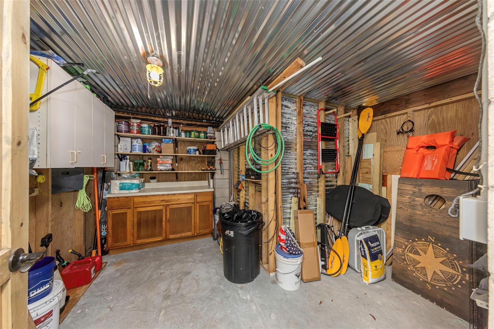 CHASSAHOWITZKA RIVER SHRS UN 1 - Residential