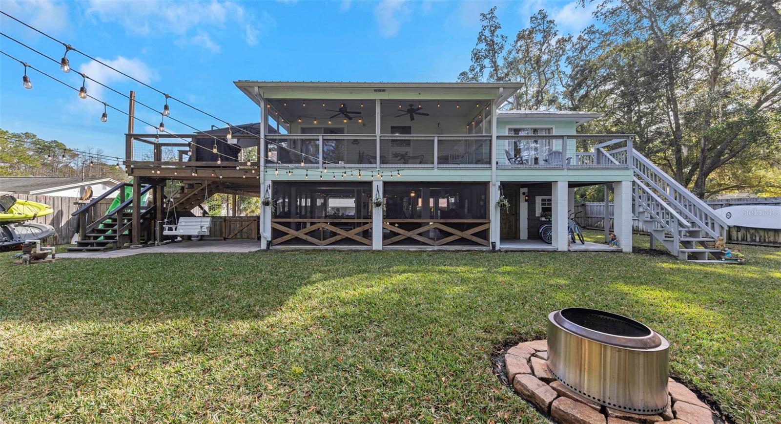 CHASSAHOWITZKA RIVER SHRS UN 1 - Residential