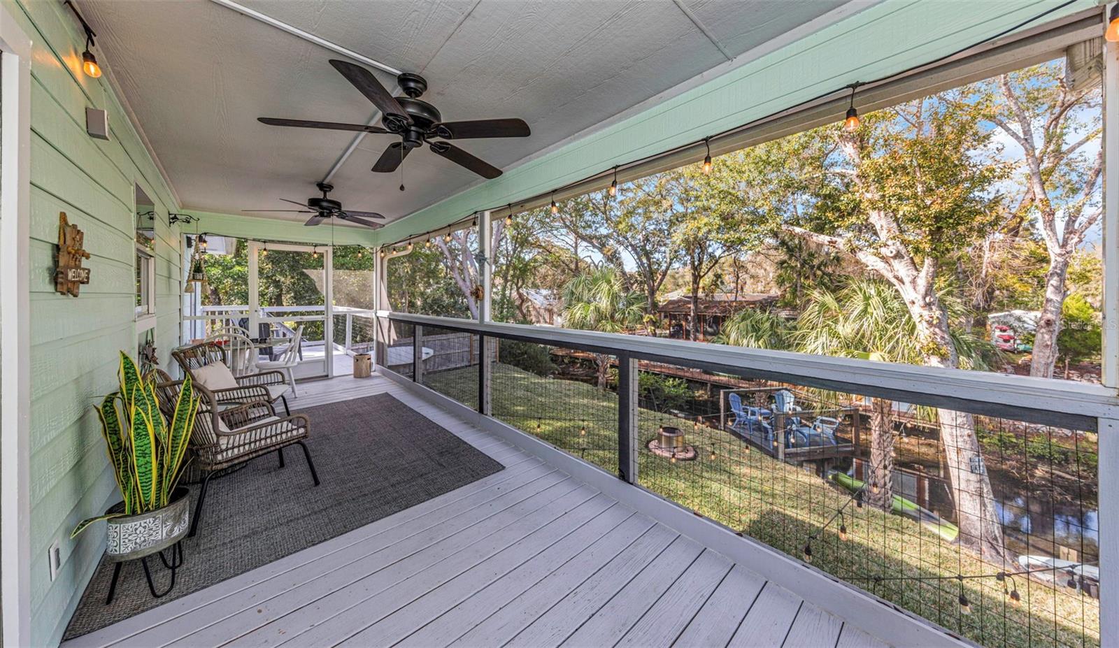 CHASSAHOWITZKA RIVER SHRS UN 1 - Residential