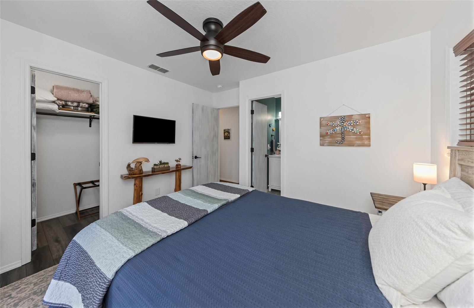 CHASSAHOWITZKA RIVER SHRS UN 1 - Residential