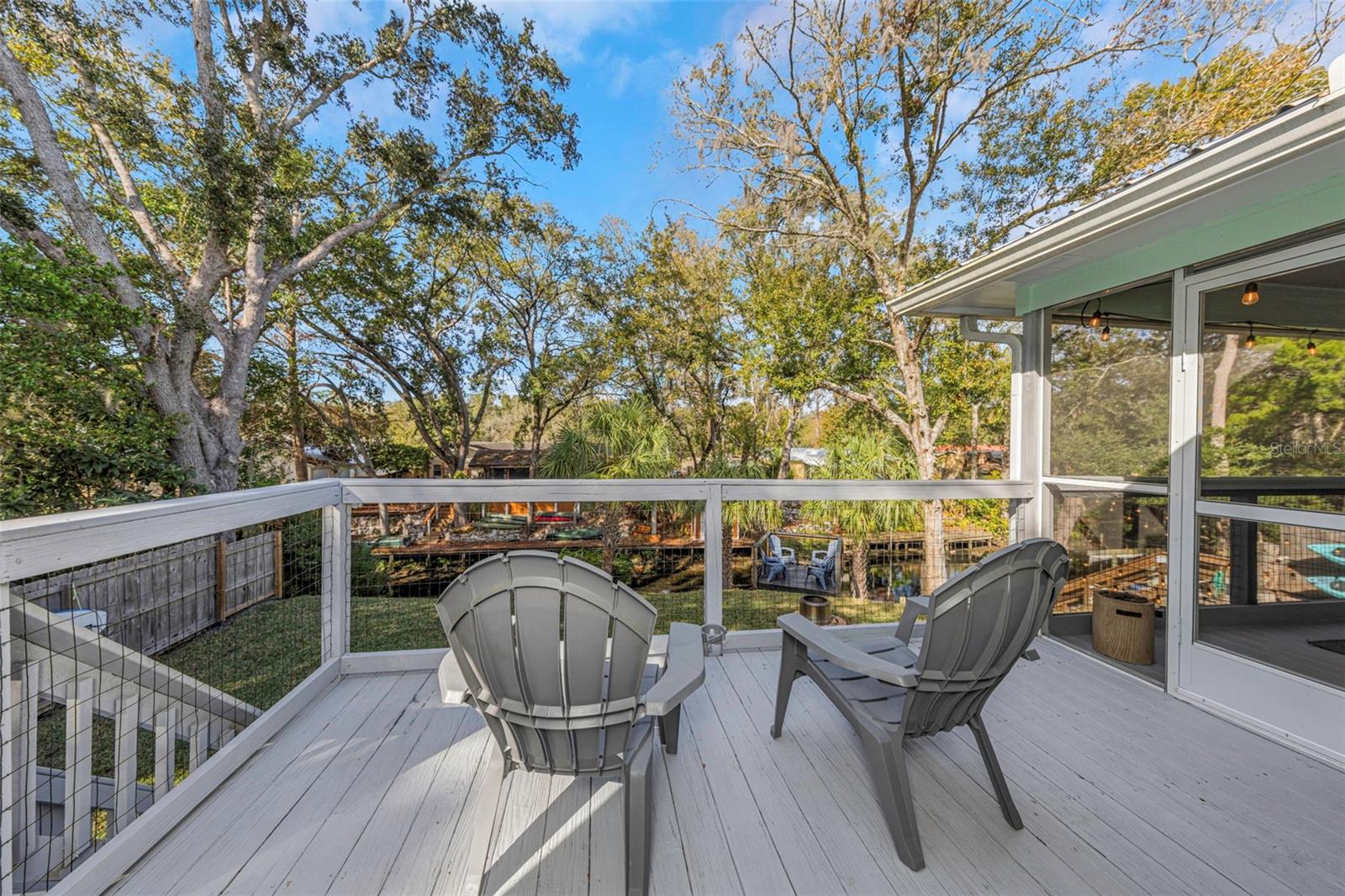 CHASSAHOWITZKA RIVER SHRS UN 1 - Residential