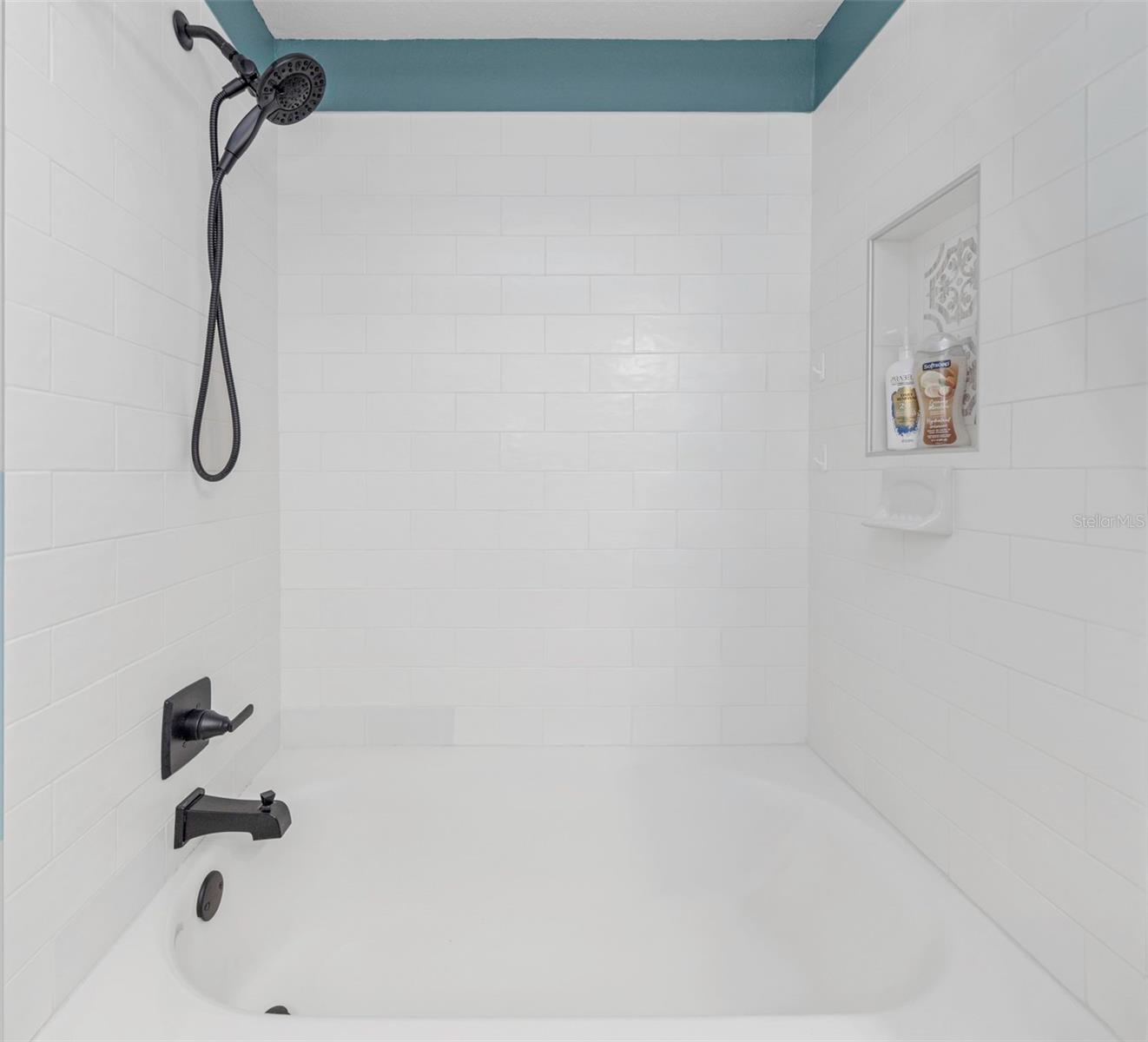 CHASSAHOWITZKA RIVER SHRS UN 1 - Residential