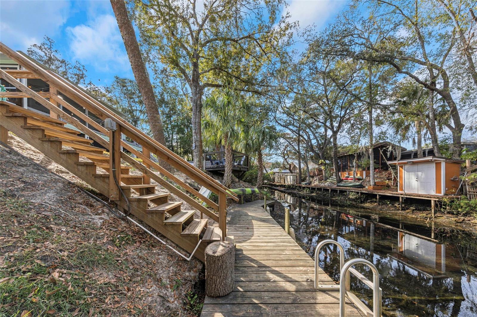 CHASSAHOWITZKA RIVER SHRS UN 1 - Residential