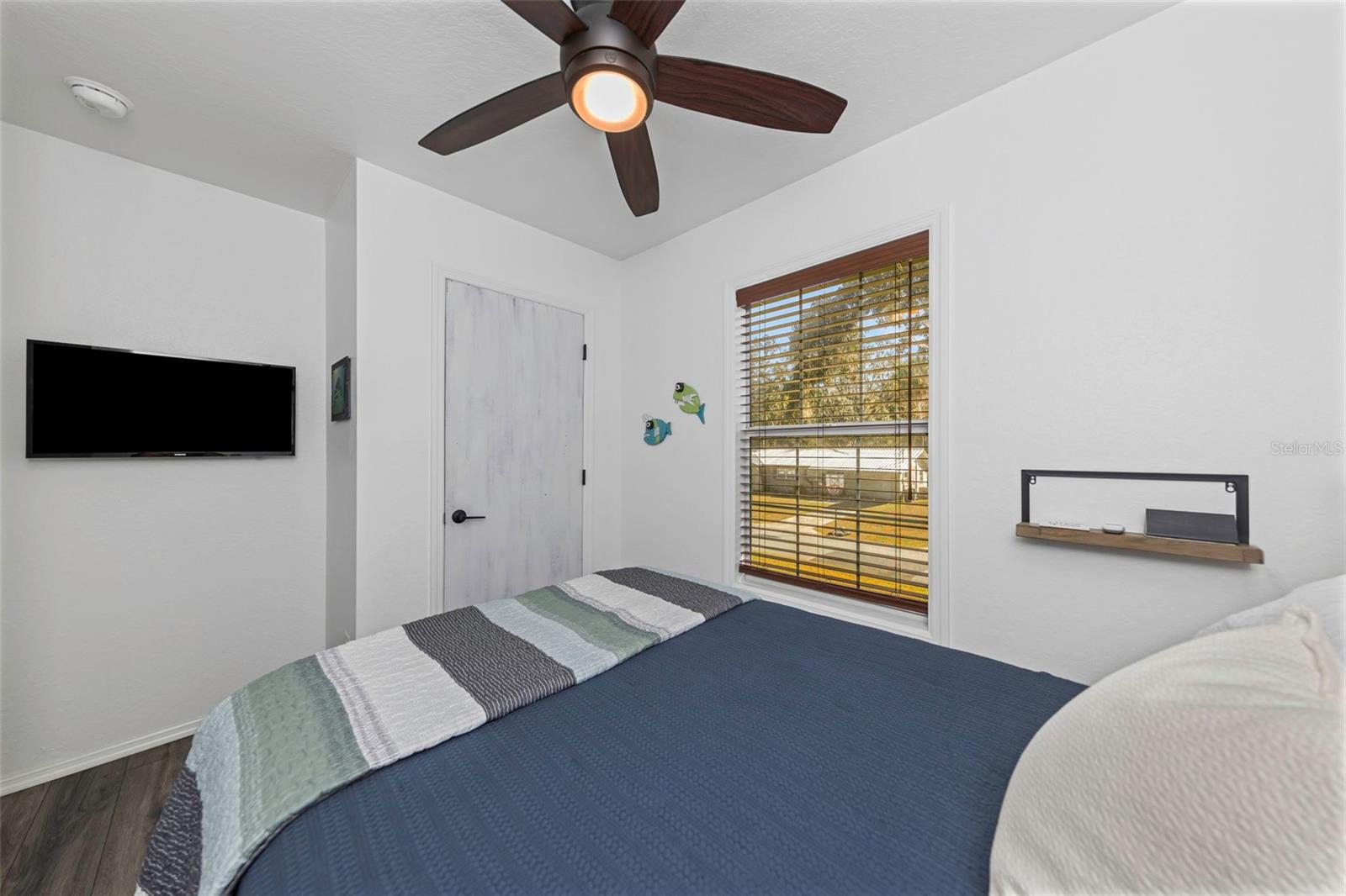 CHASSAHOWITZKA RIVER SHRS UN 1 - Residential