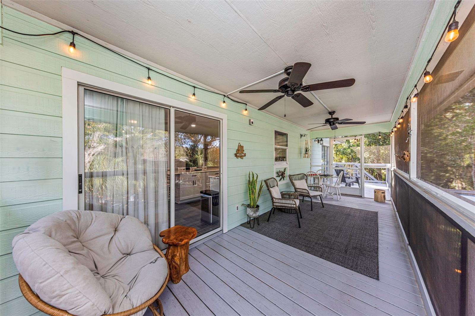 CHASSAHOWITZKA RIVER SHRS UN 1 - Residential