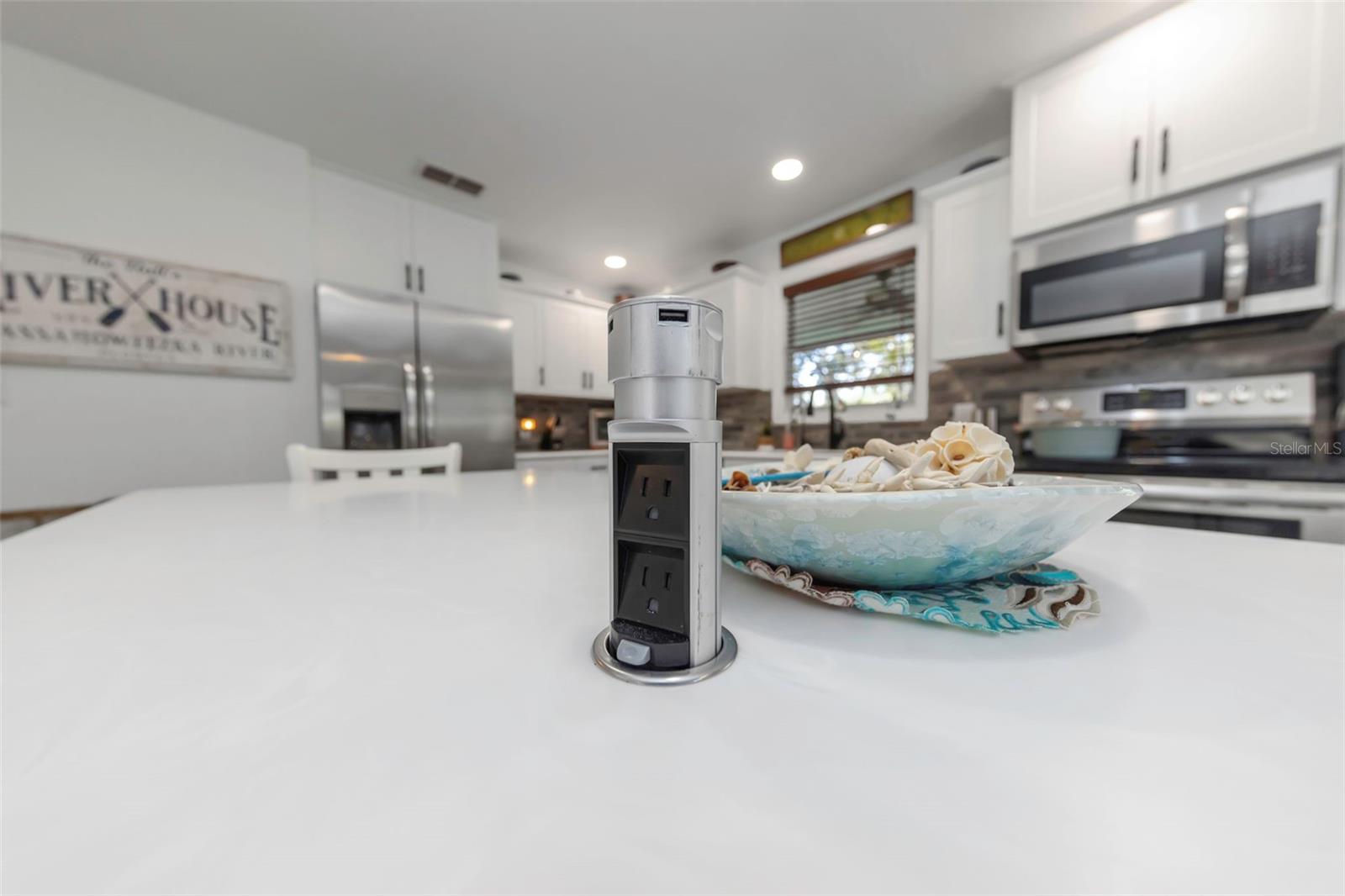 CHASSAHOWITZKA RIVER SHRS UN 1 - Residential