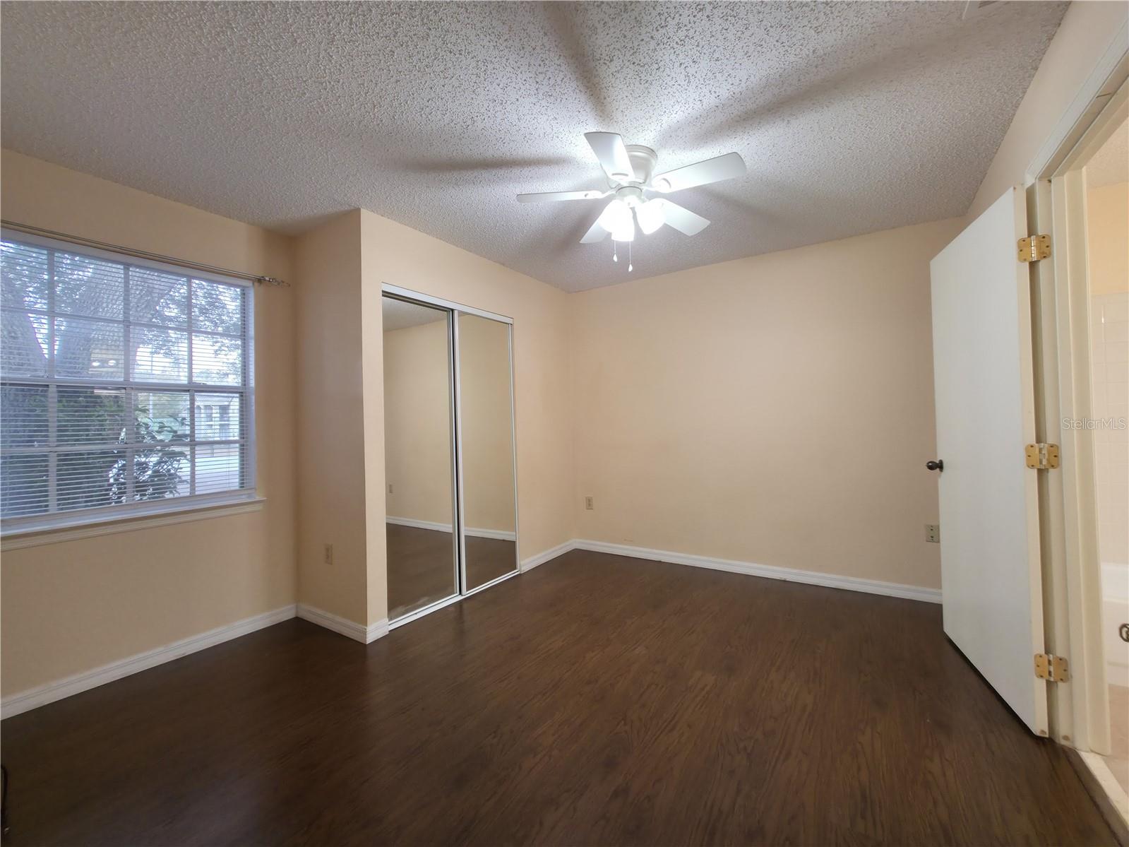 WINDSOR PARK AT GAINESVILLE, A CONDOMUNI - Residential