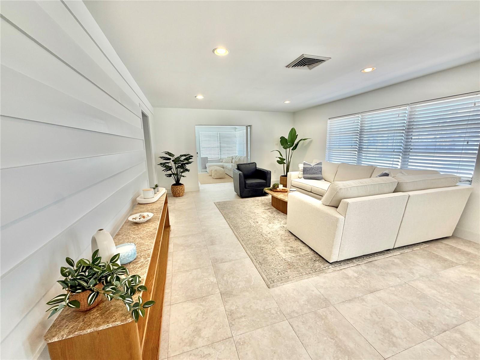 DON CE-SAR PLACE - Residential