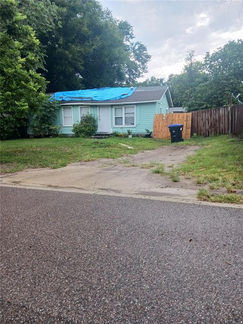 A home in APOPKA