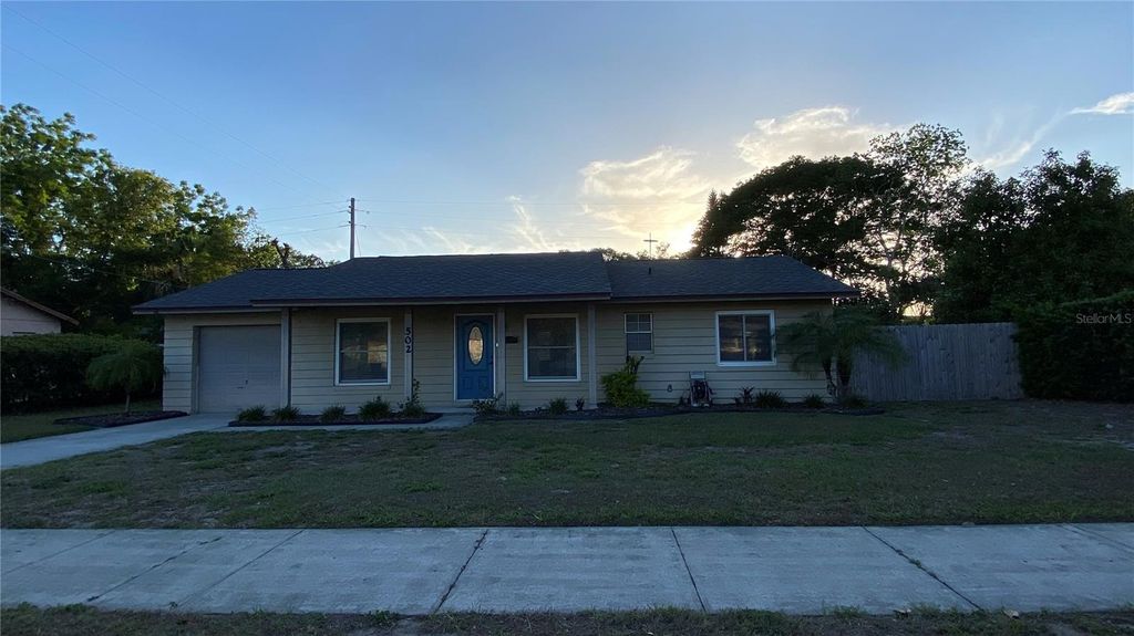 Photo of 502 Santiago Avenue, Orlando, FL 32807 (MLS # O6403975)