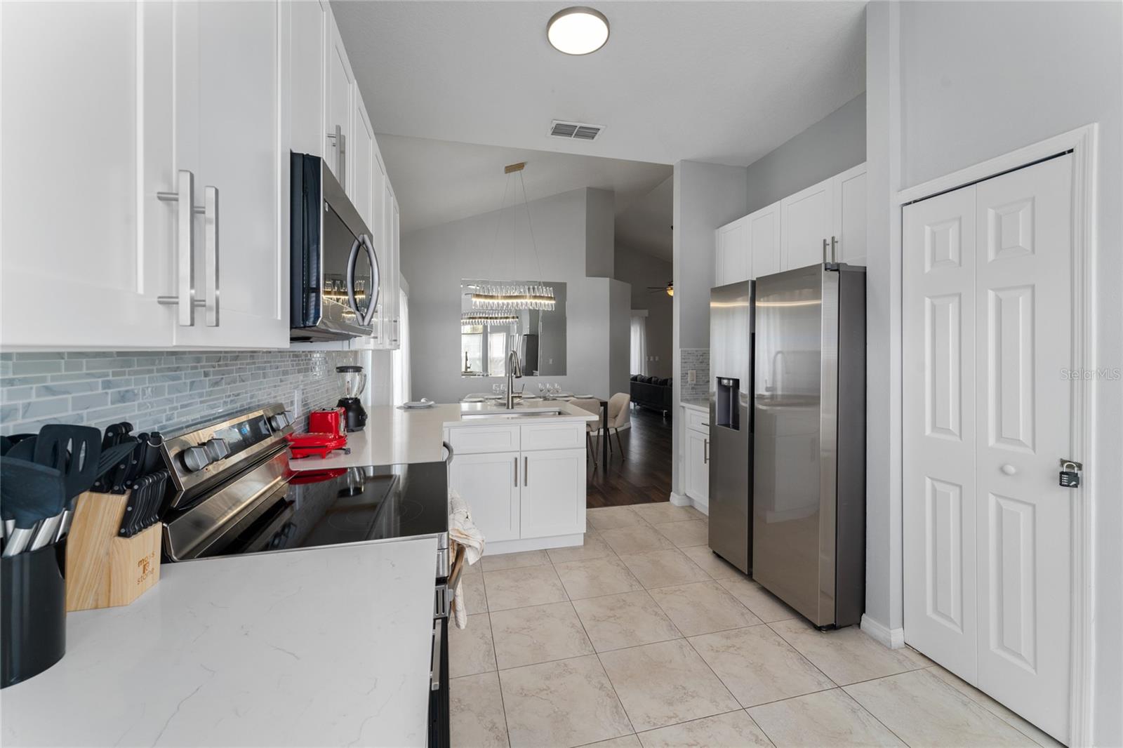 CRYSTAL COVE RESORT - Residential