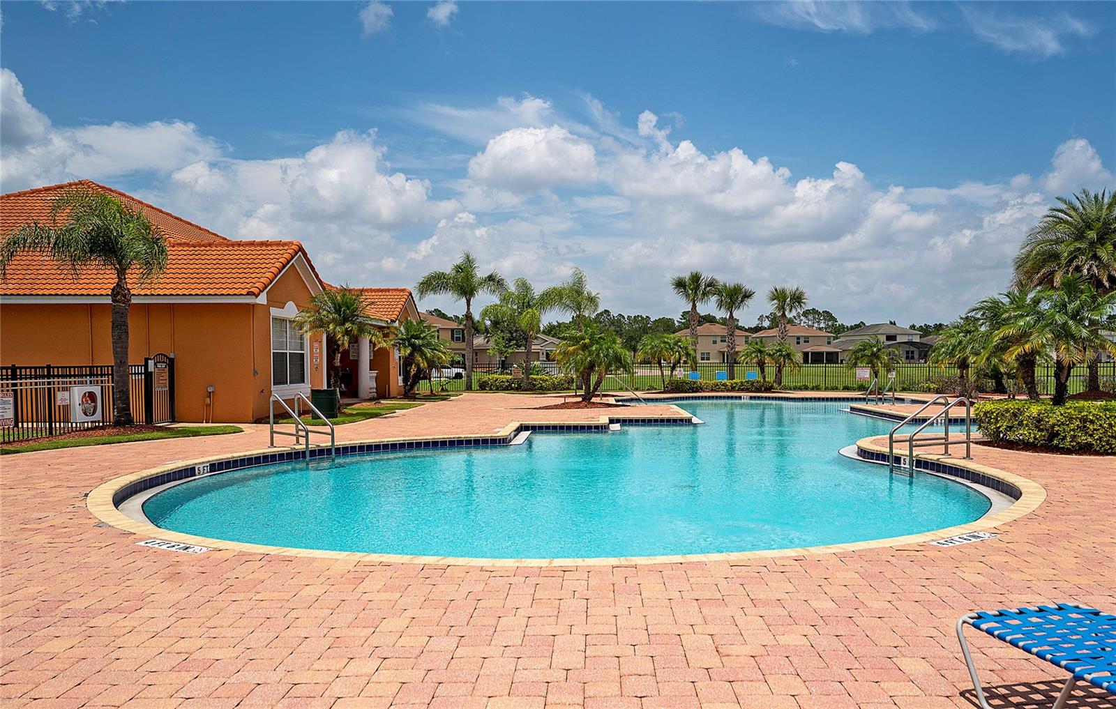 CRYSTAL COVE RESORT - Residential