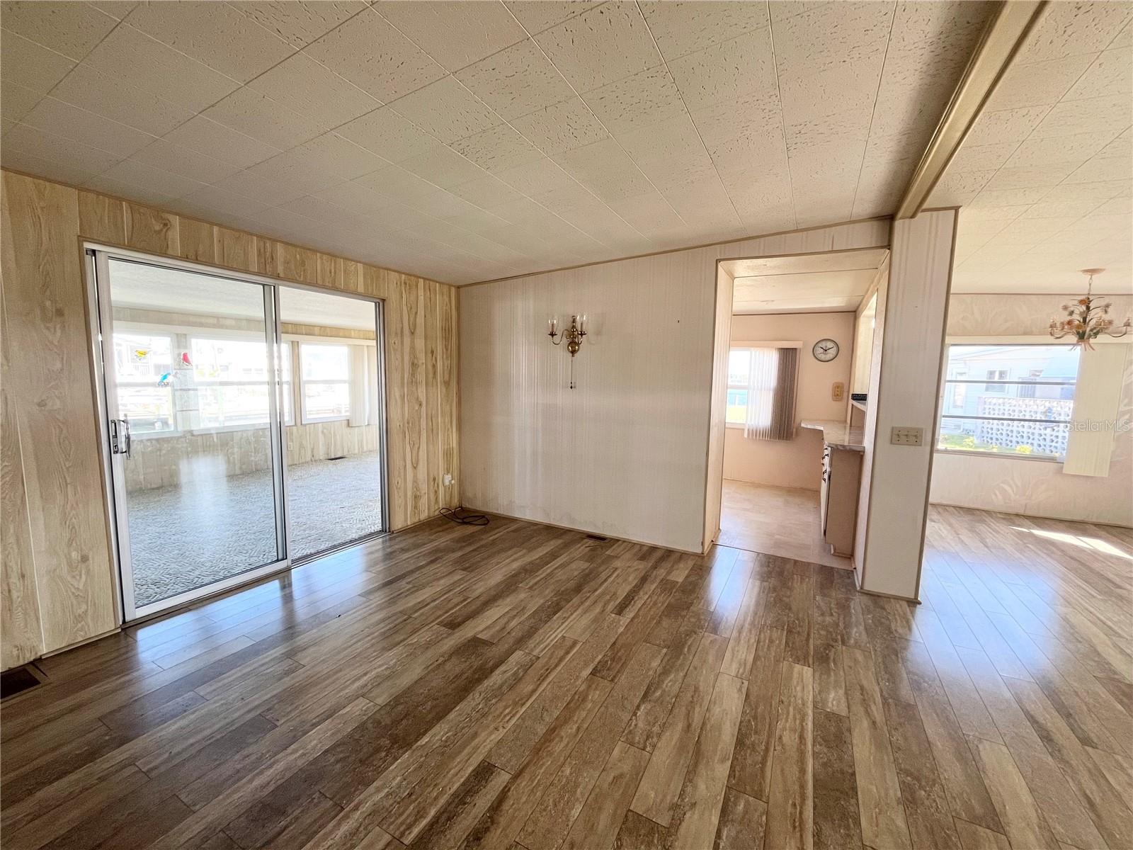 TROPIC ISLES MOBILE HOME ESTATES - Residential Lease