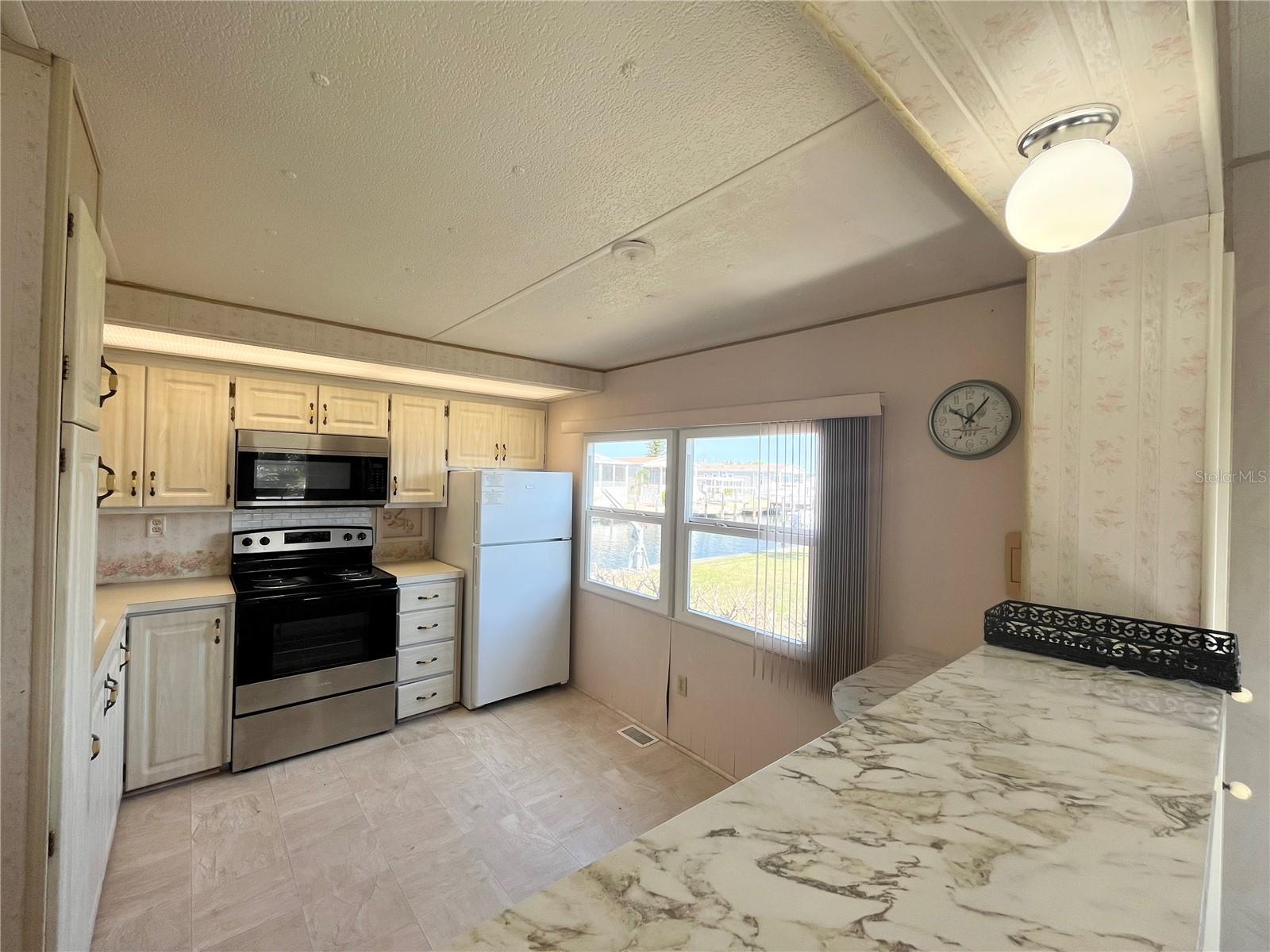 TROPIC ISLES MOBILE HOME ESTATES - Residential Lease