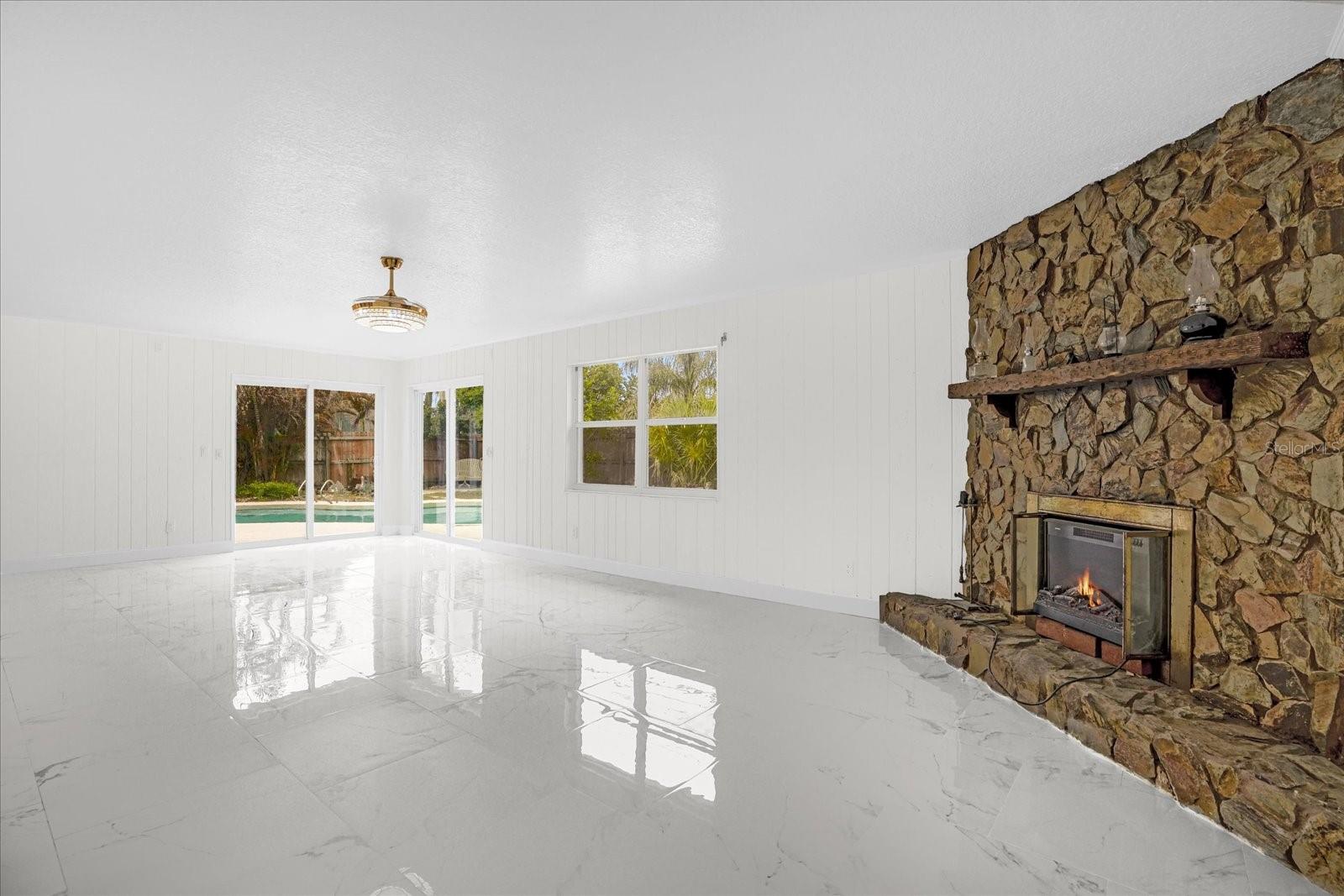 HAMPTON HOMES UNIT 07 - Residential